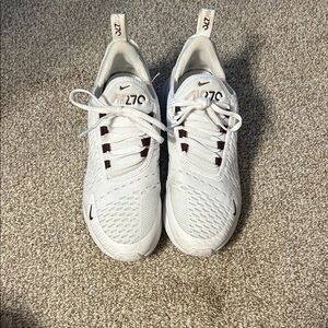 Nike youth size 5 Air Max 270 White Athletic Shoes
